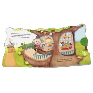 Youki le petit singe adore s'amuser